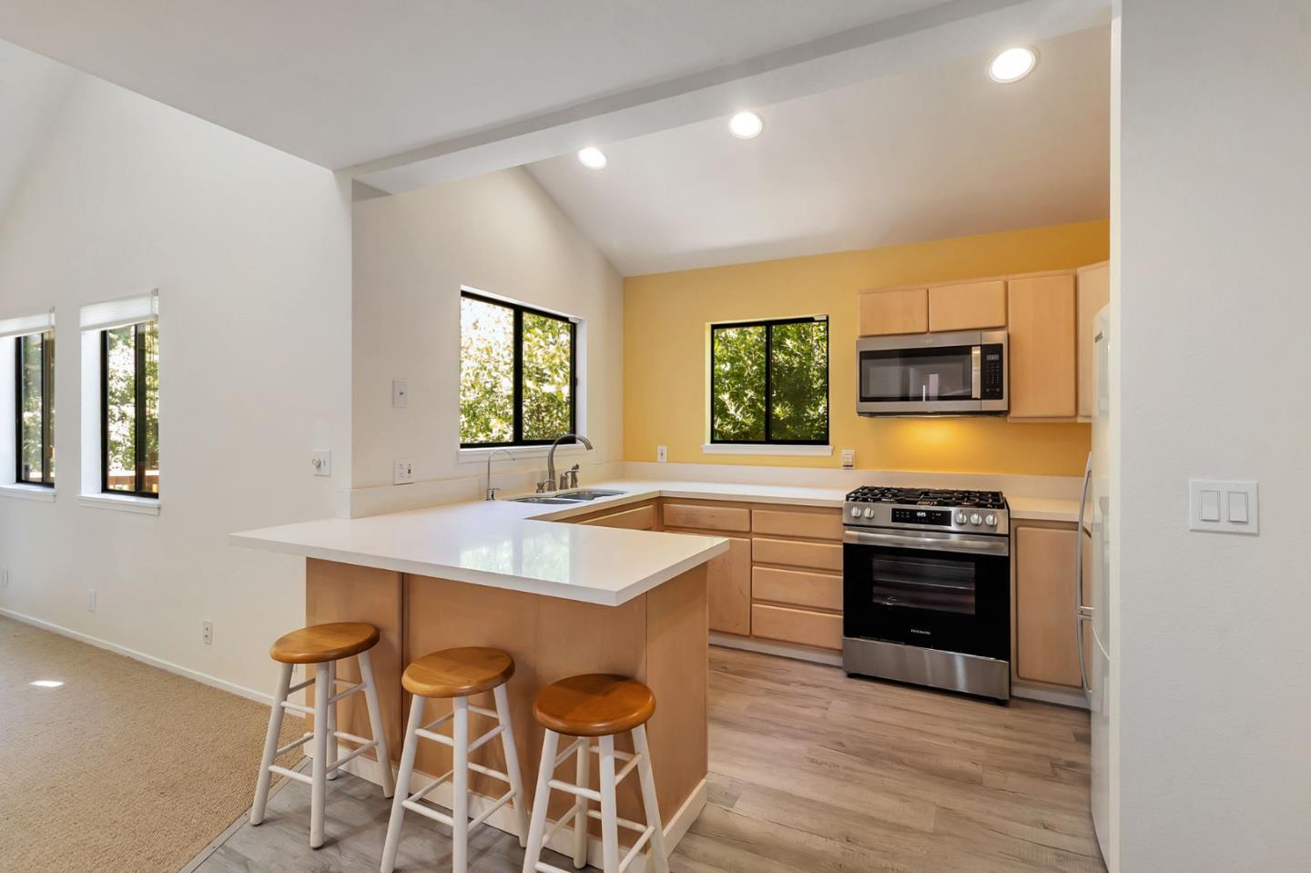 21 San Benito Road