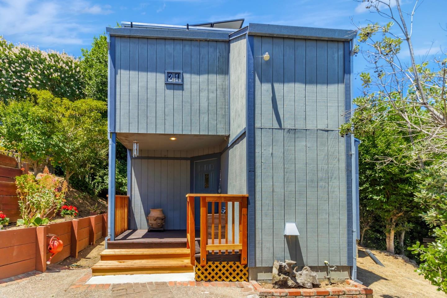 21 San Benito Road