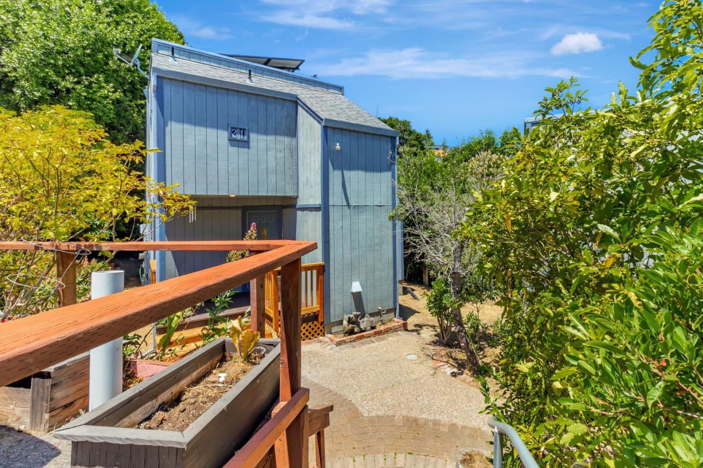 21 San Benito Road