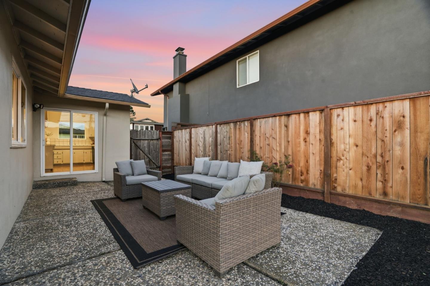 245 Castleton WAY