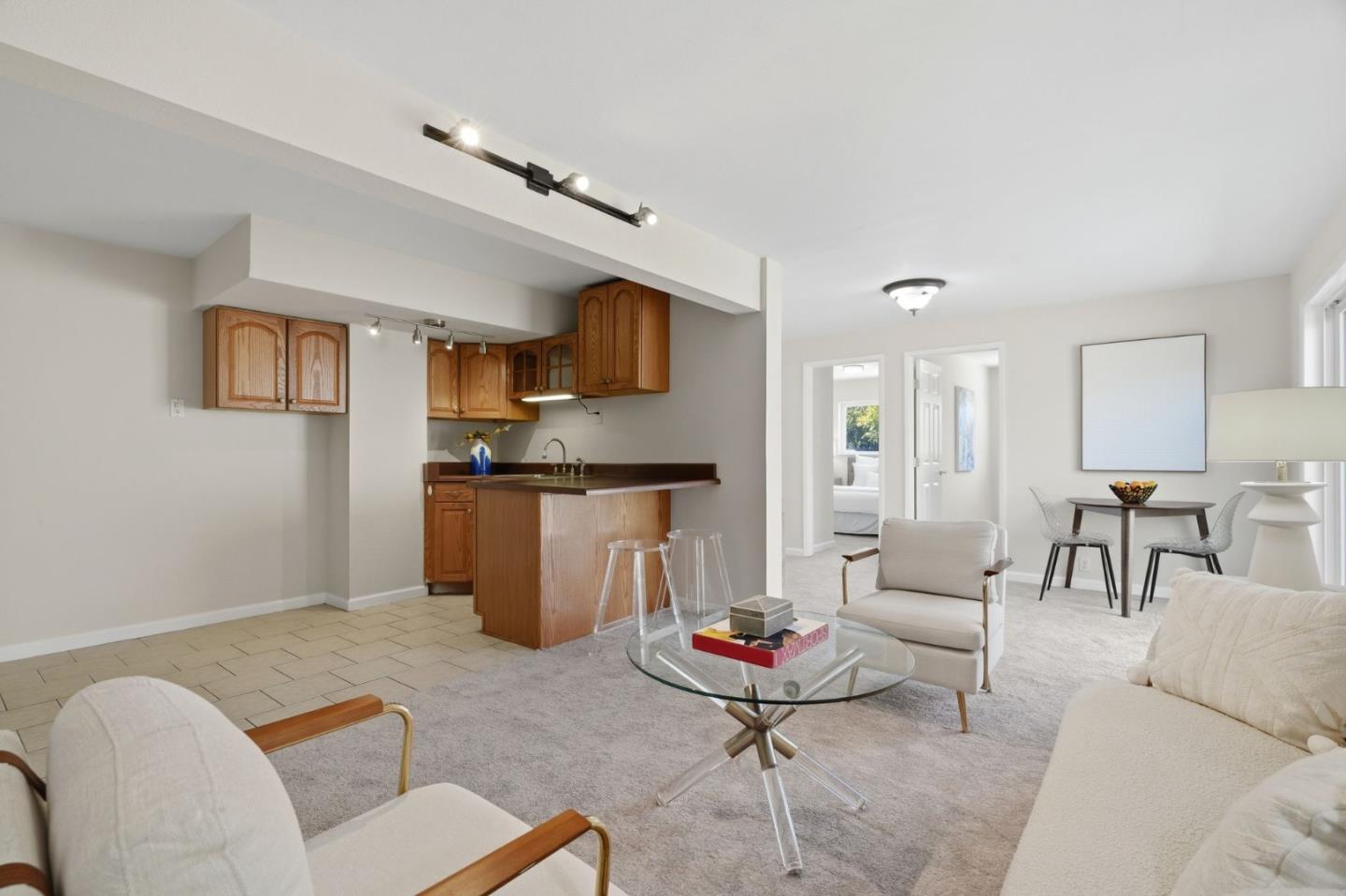 245 Castleton WAY