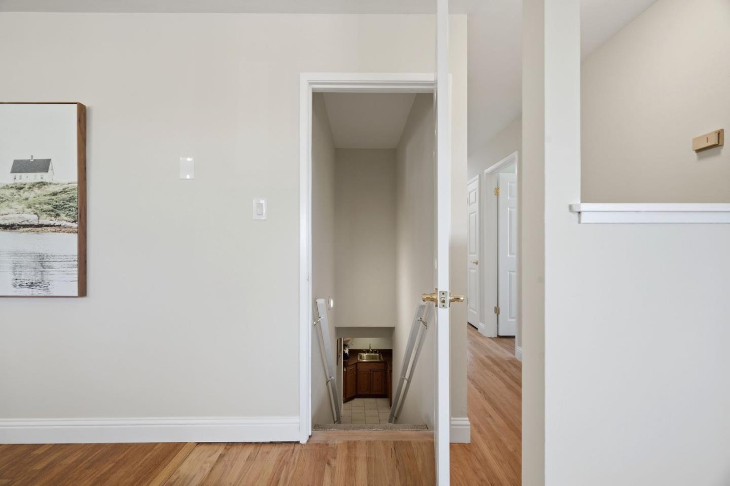 245 Castleton WAY