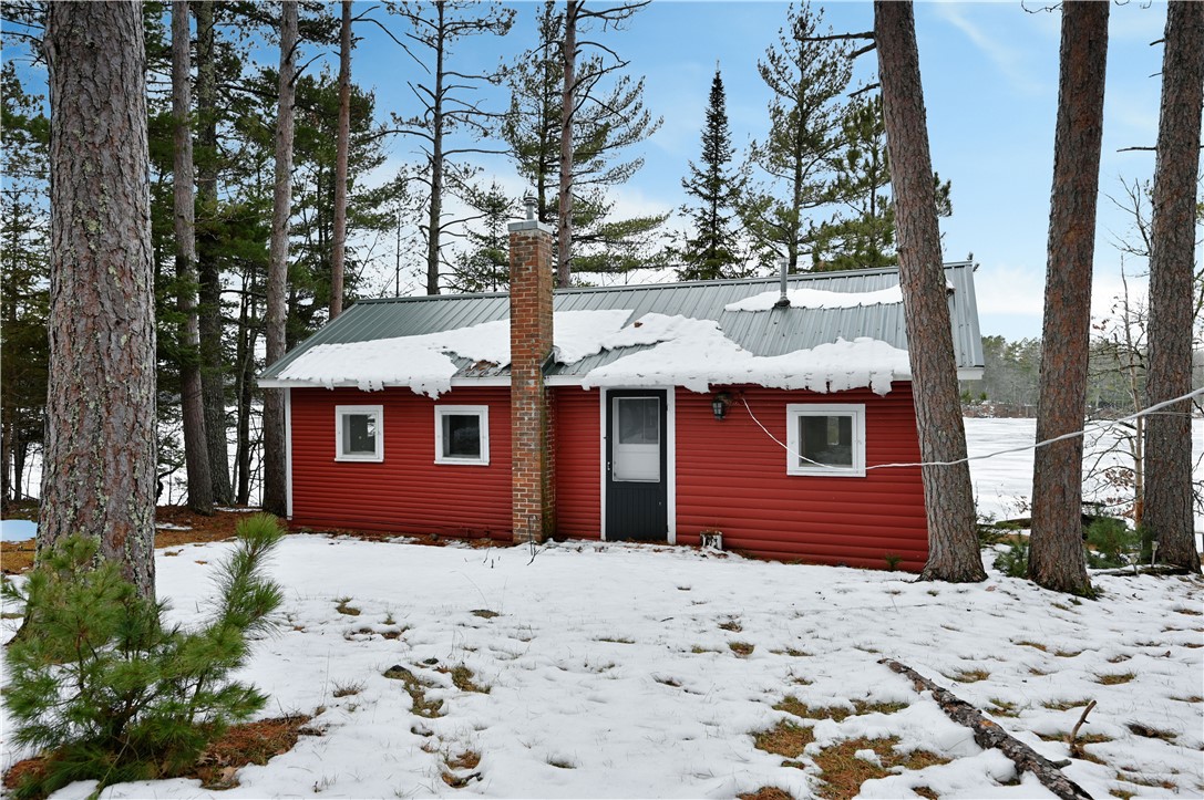 46055 Tahkodah Lake Road