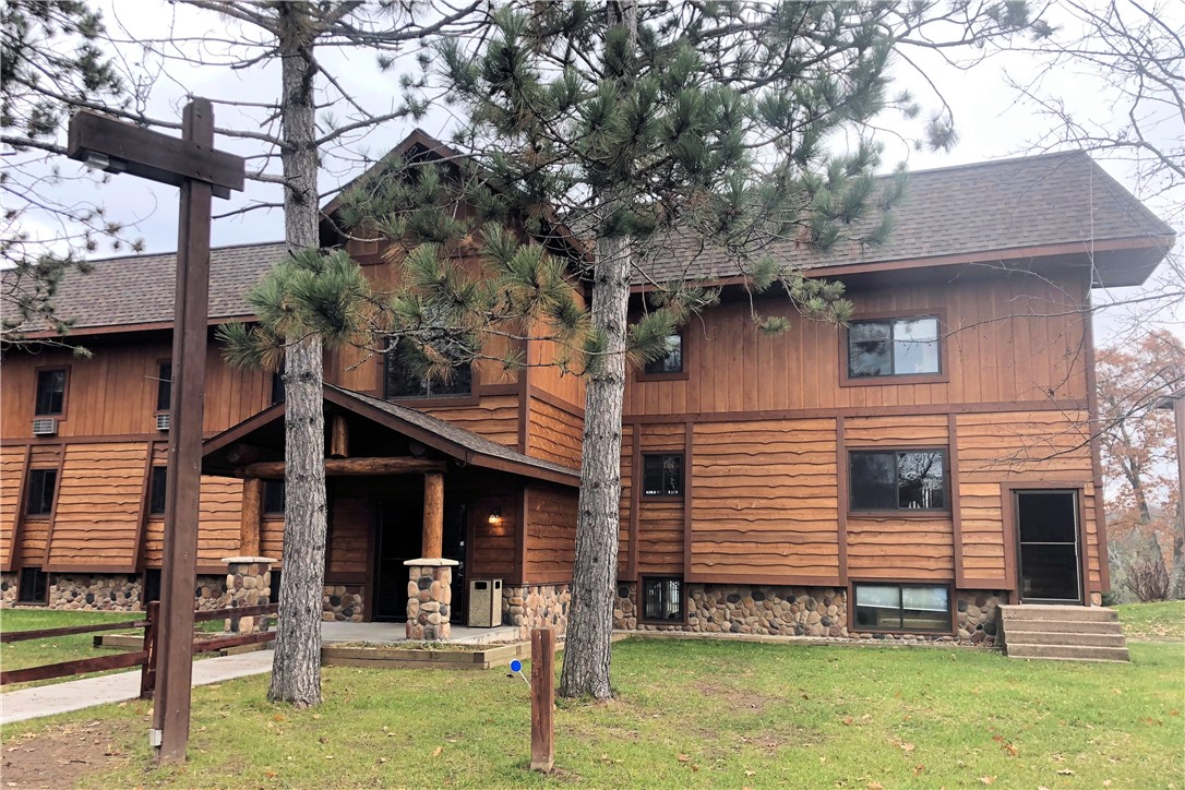 42950 Lakewoods Drive 201
