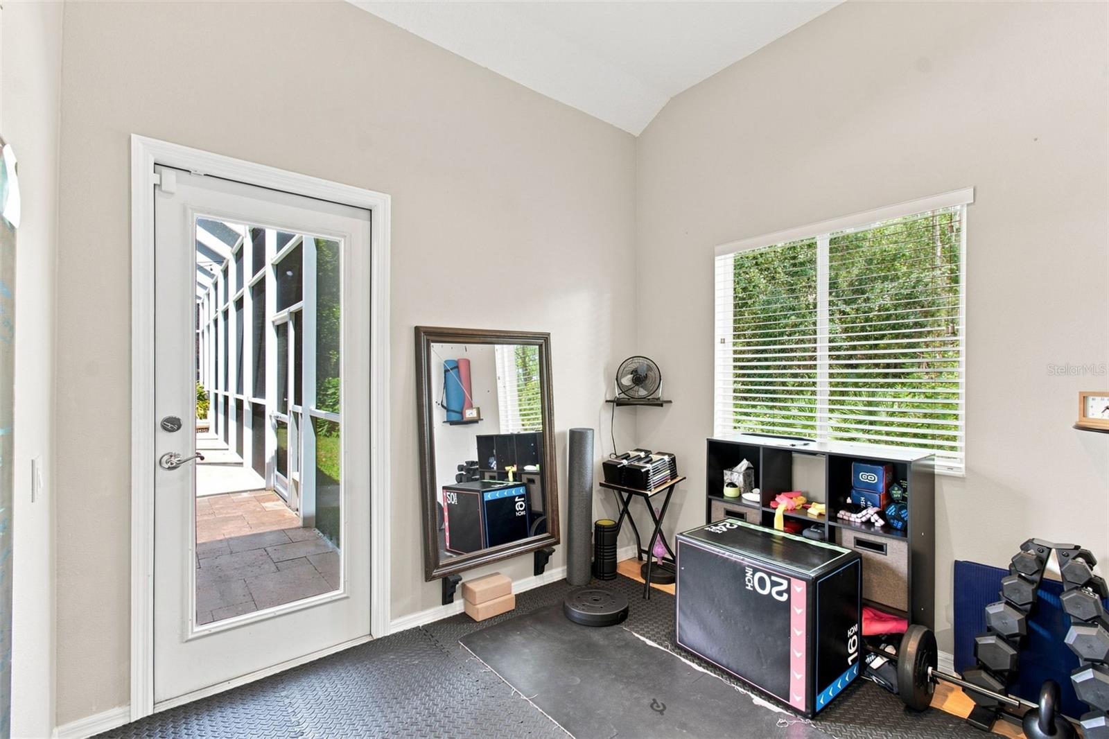 9212 PINE ISLAND CT