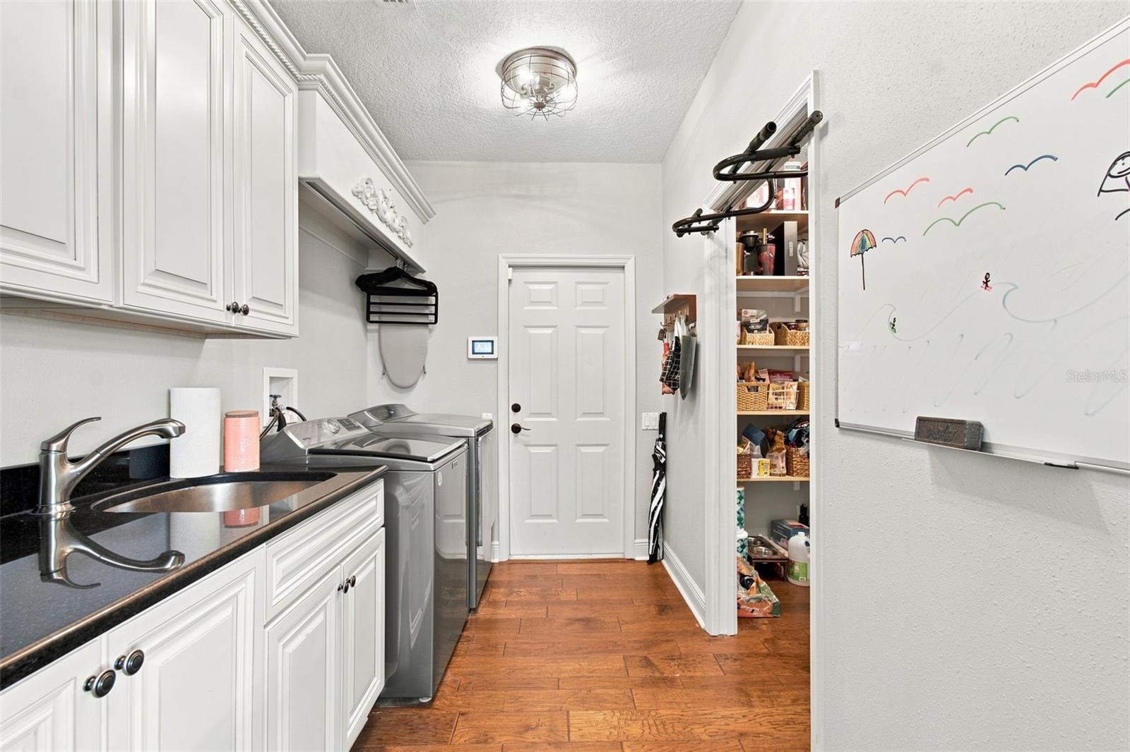 9212 PINE ISLAND CT