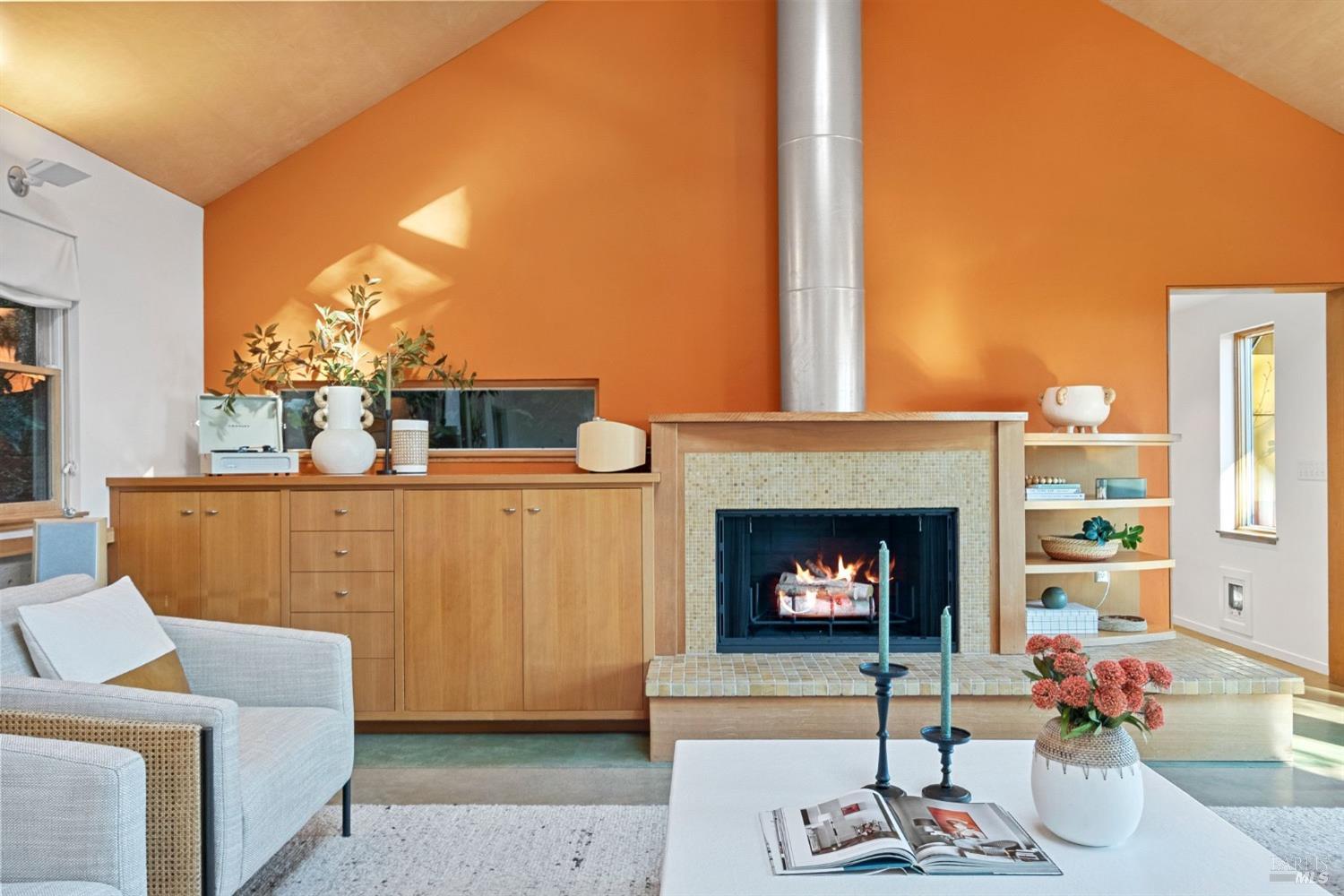 328 Panoramic Highway