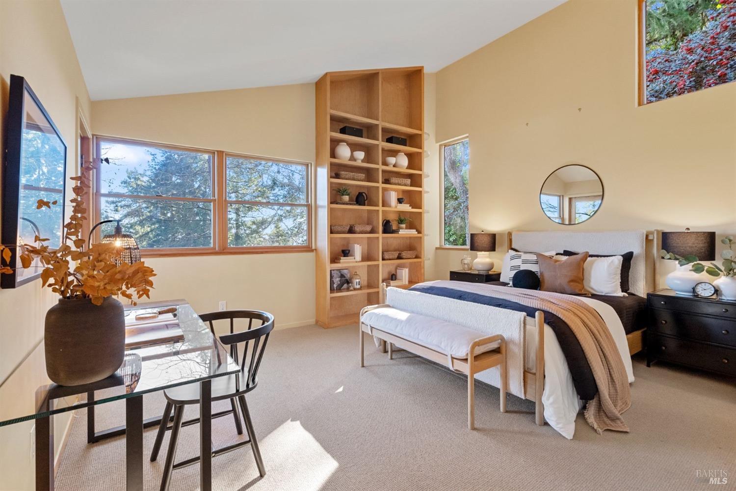 328 Panoramic Highway