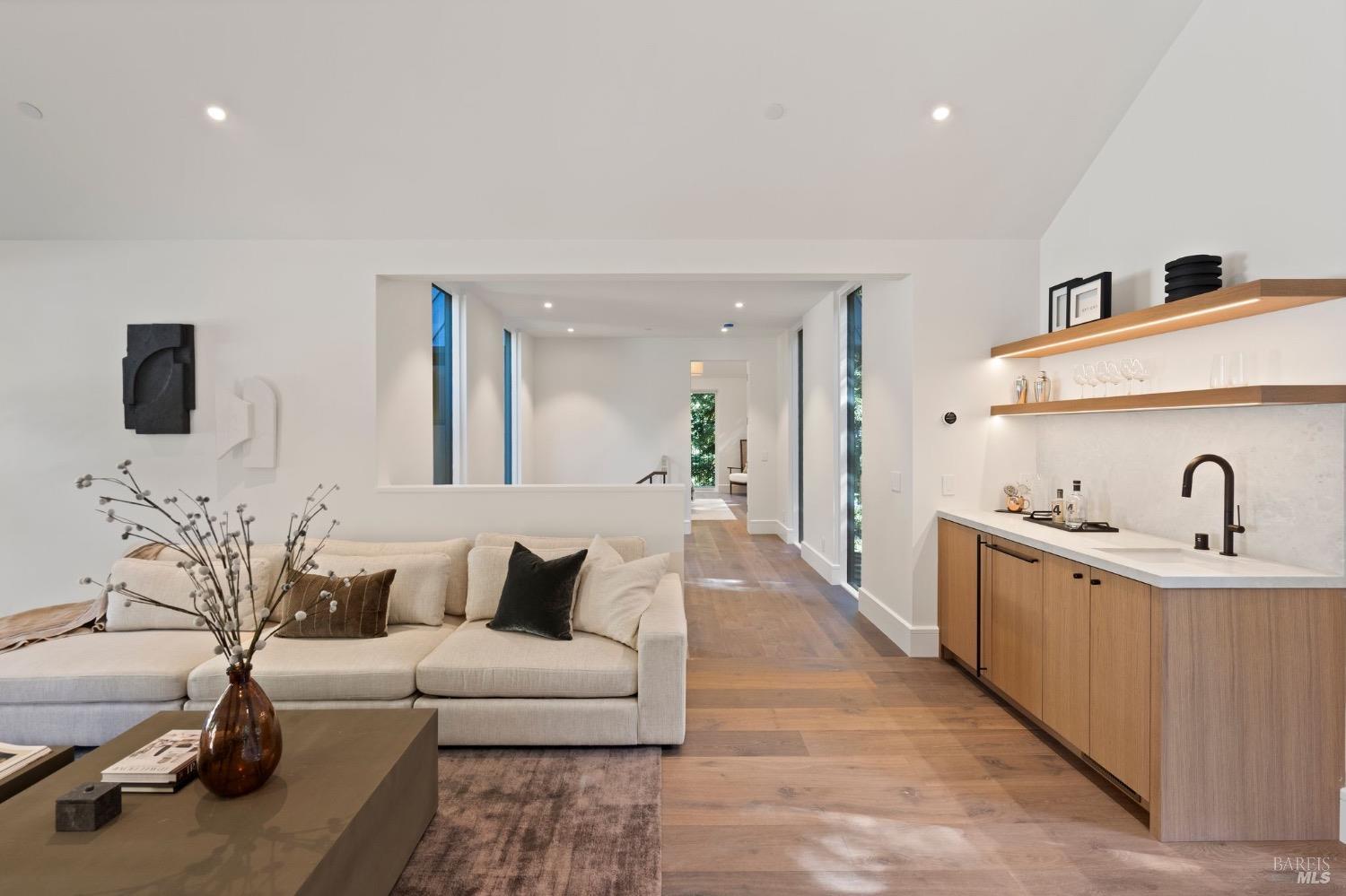 197 Corte Madera Ave