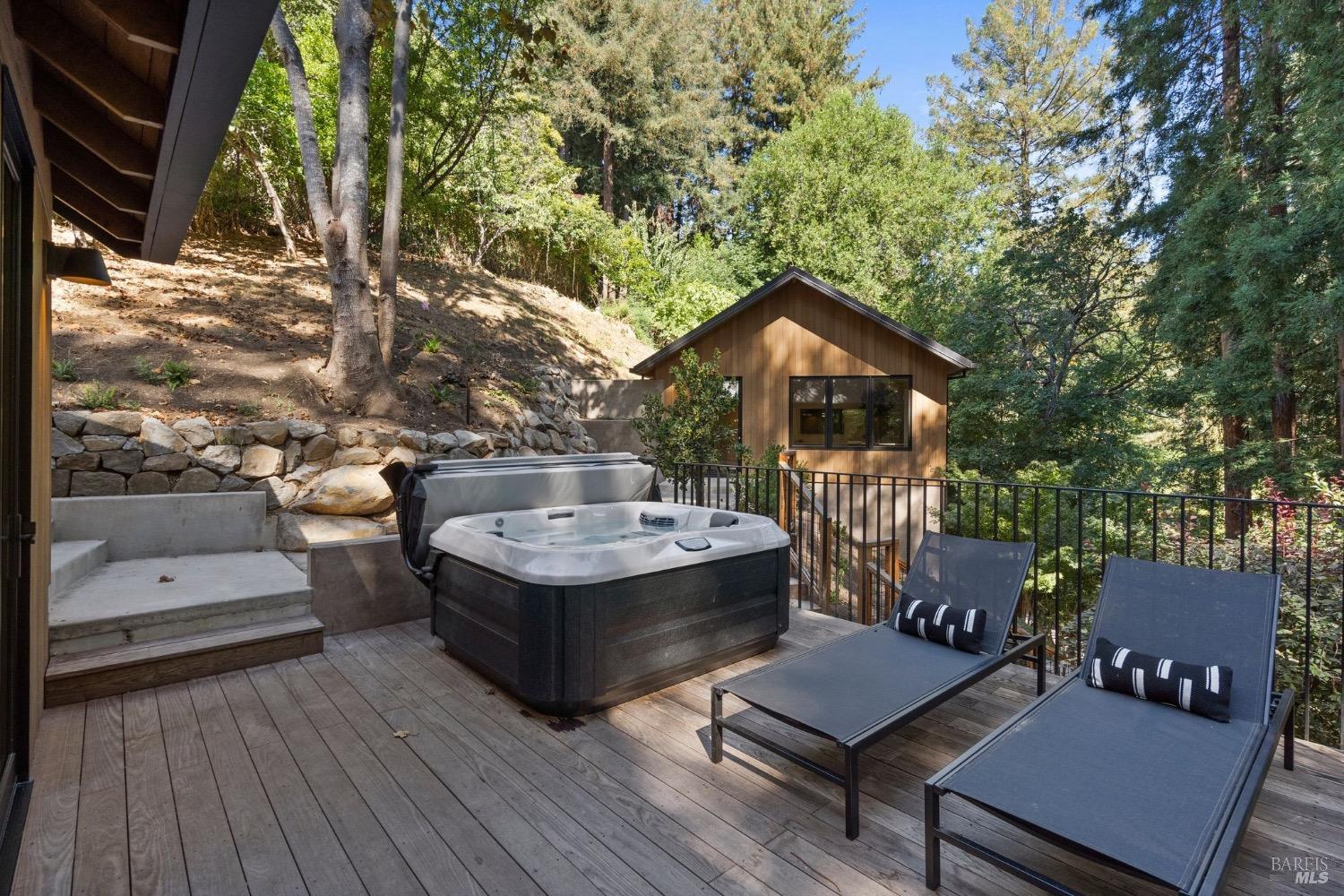 197 Corte Madera Ave