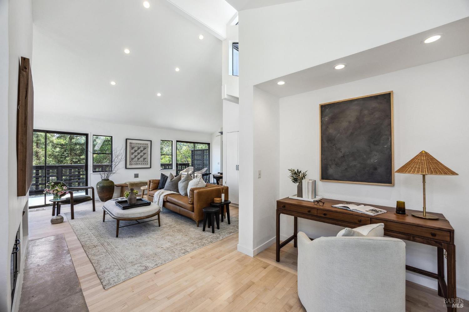 343 S Morning Sun Ave