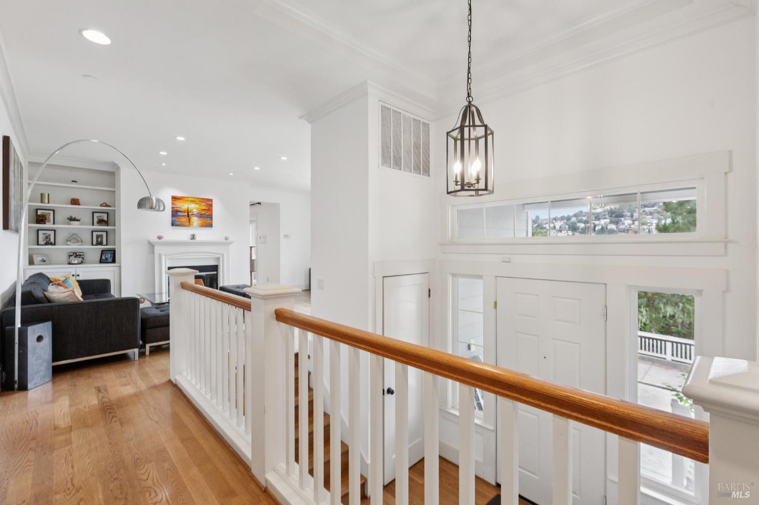 315 Villa Garden Dr