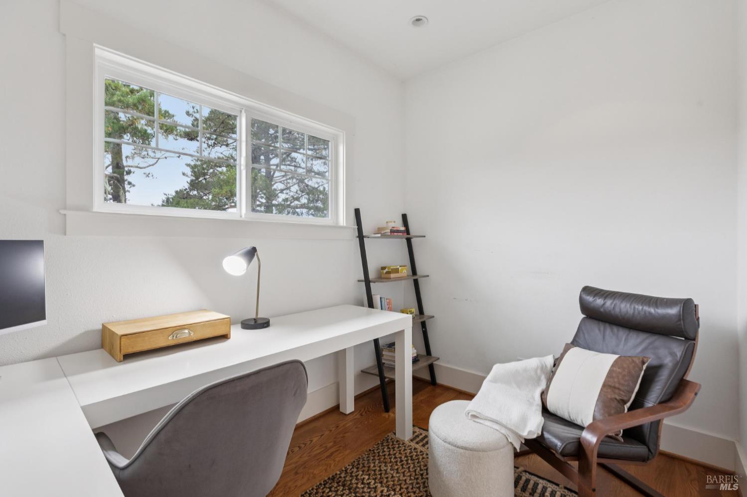 315 Villa Garden Dr