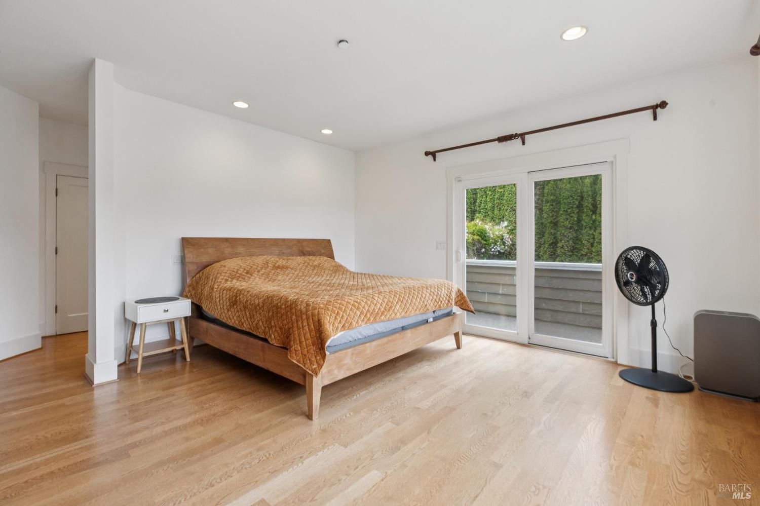 315 Villa Garden Dr