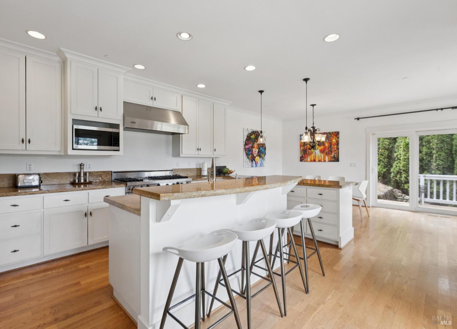 315 Villa Garden Dr