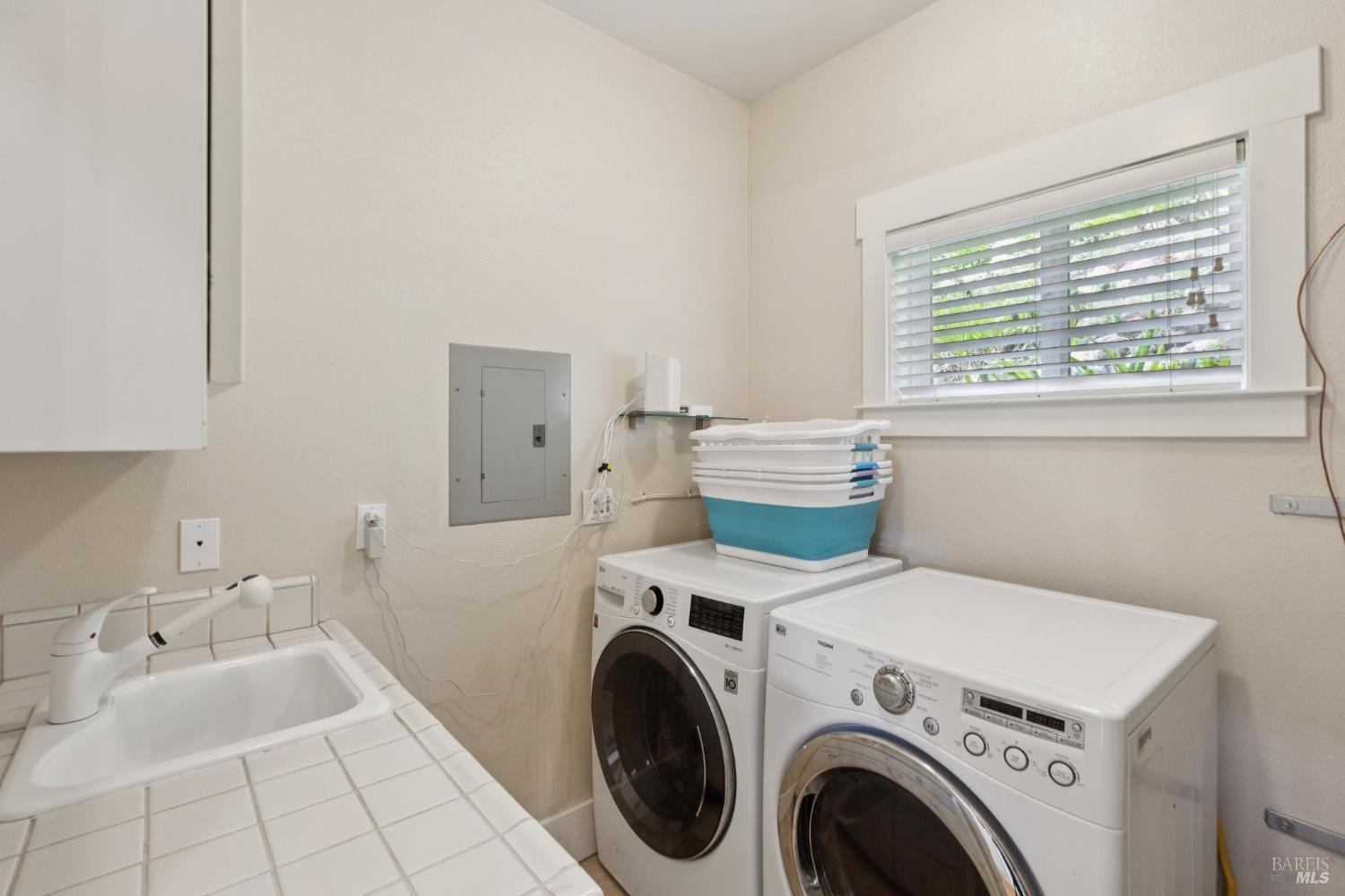 315 Villa Garden Dr