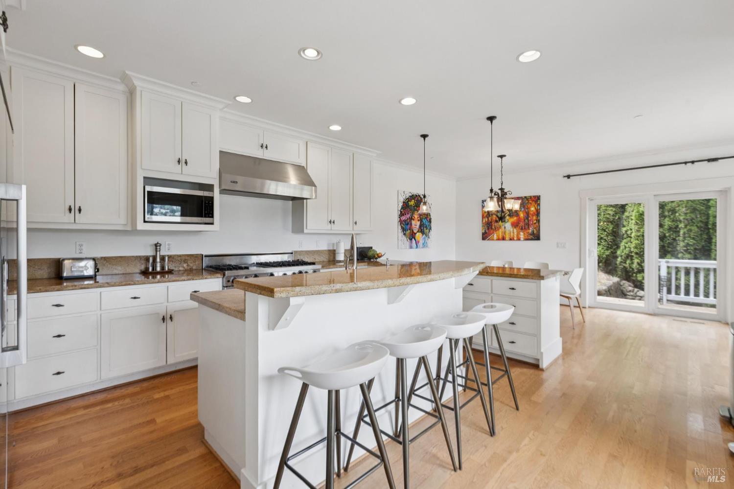 315 Villa Garden Dr