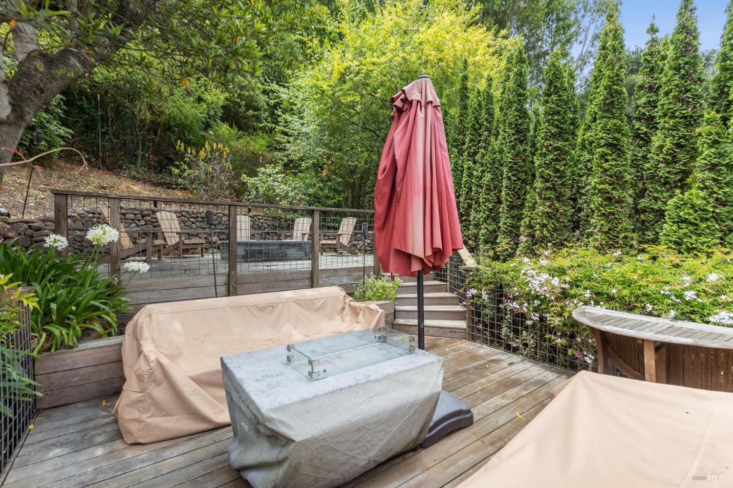 315 Villa Garden Dr