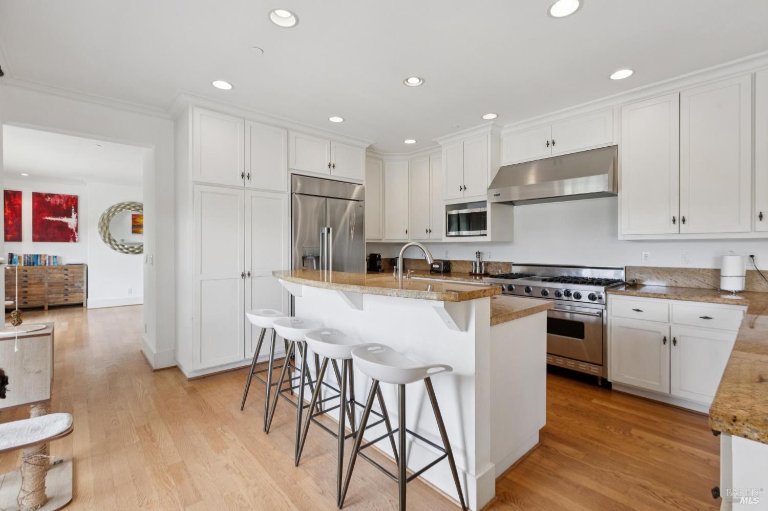 315 Villa Garden Dr