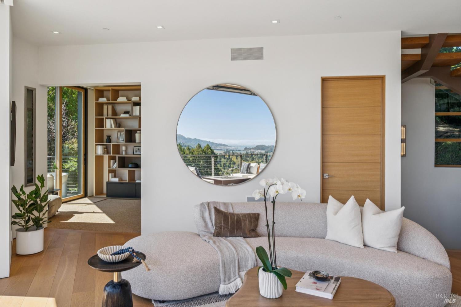 2 Upper Alcatraz Pl