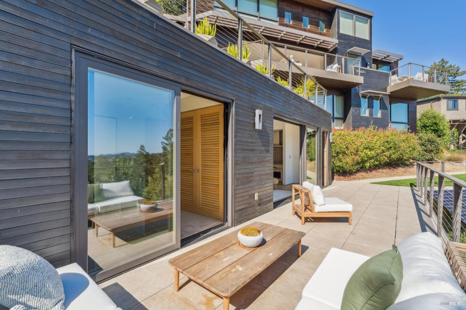 2 Upper Alcatraz Pl