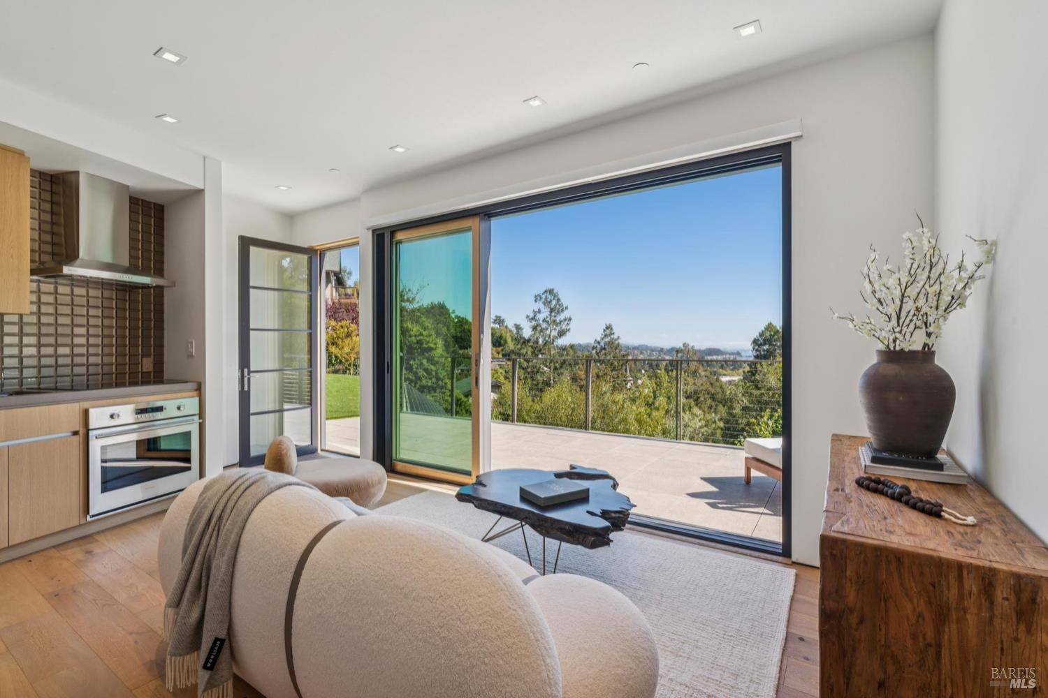 2 Upper Alcatraz Pl