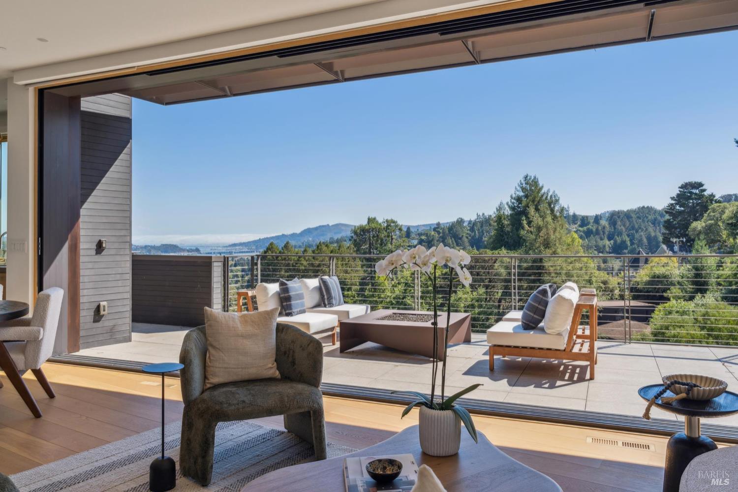 2 Upper Alcatraz Pl