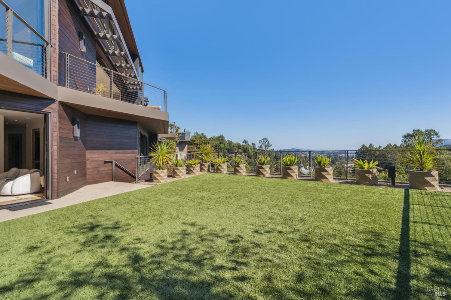 2 Upper Alcatraz Pl