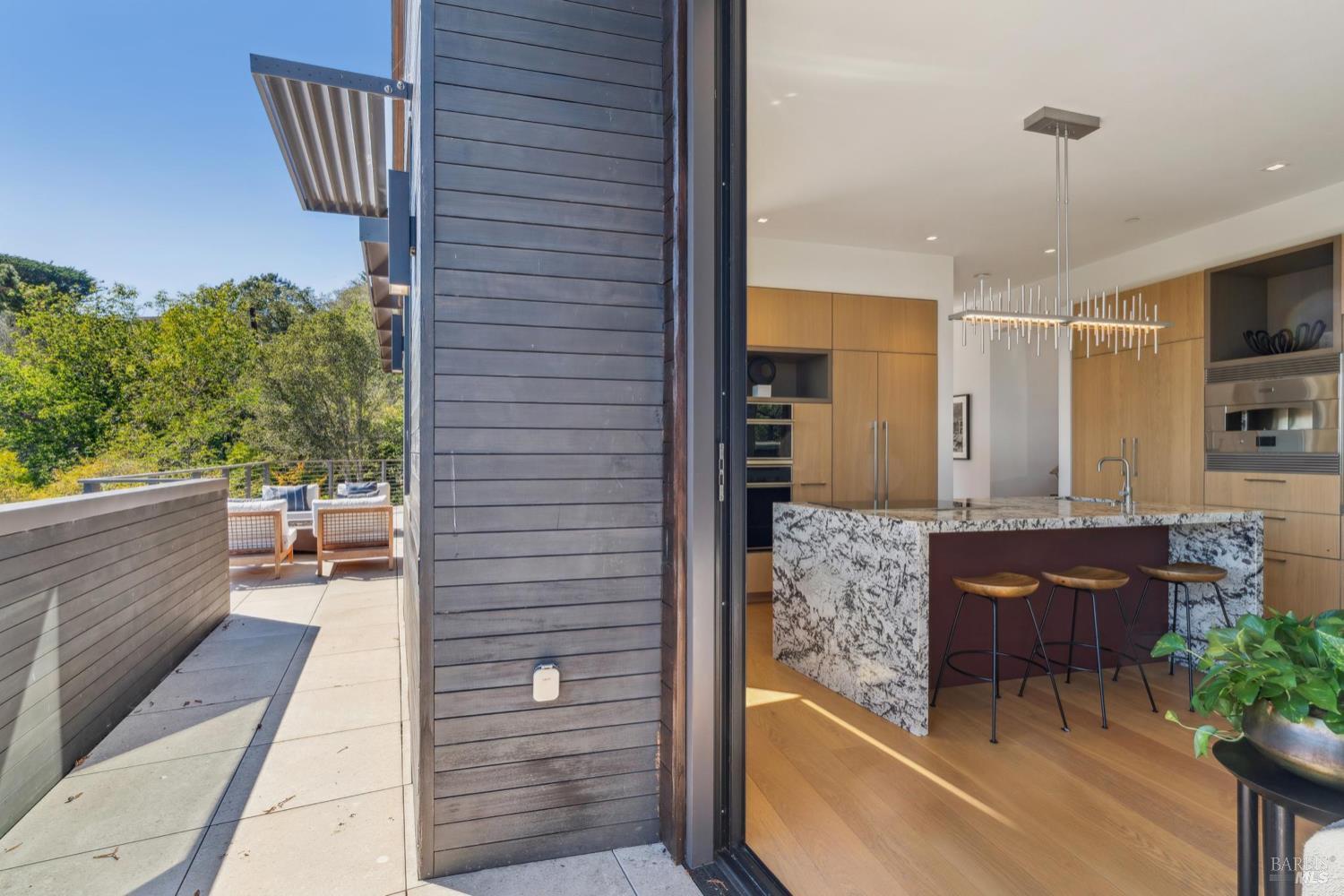 2 Upper Alcatraz Pl