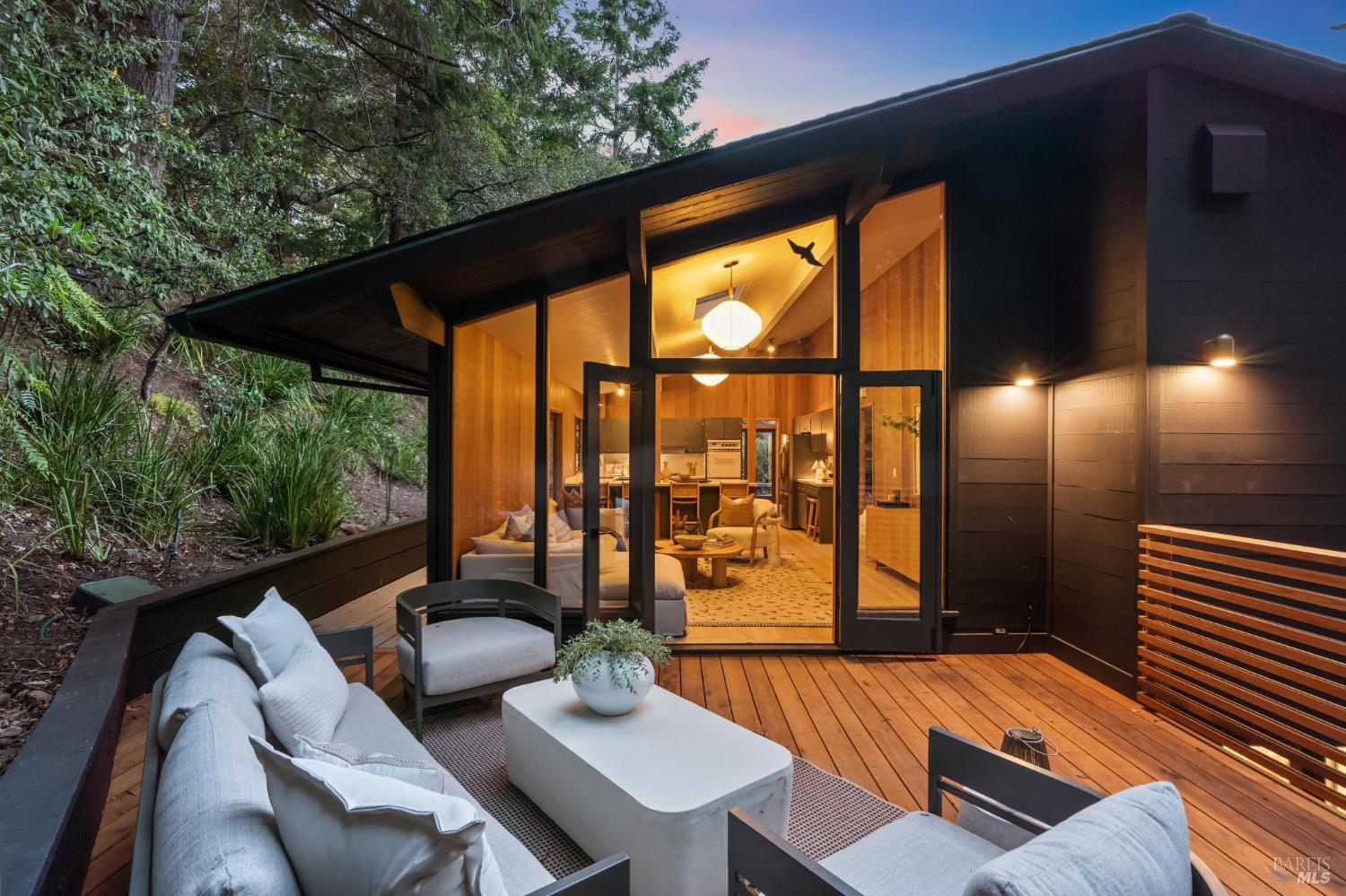 38 Glen Dr