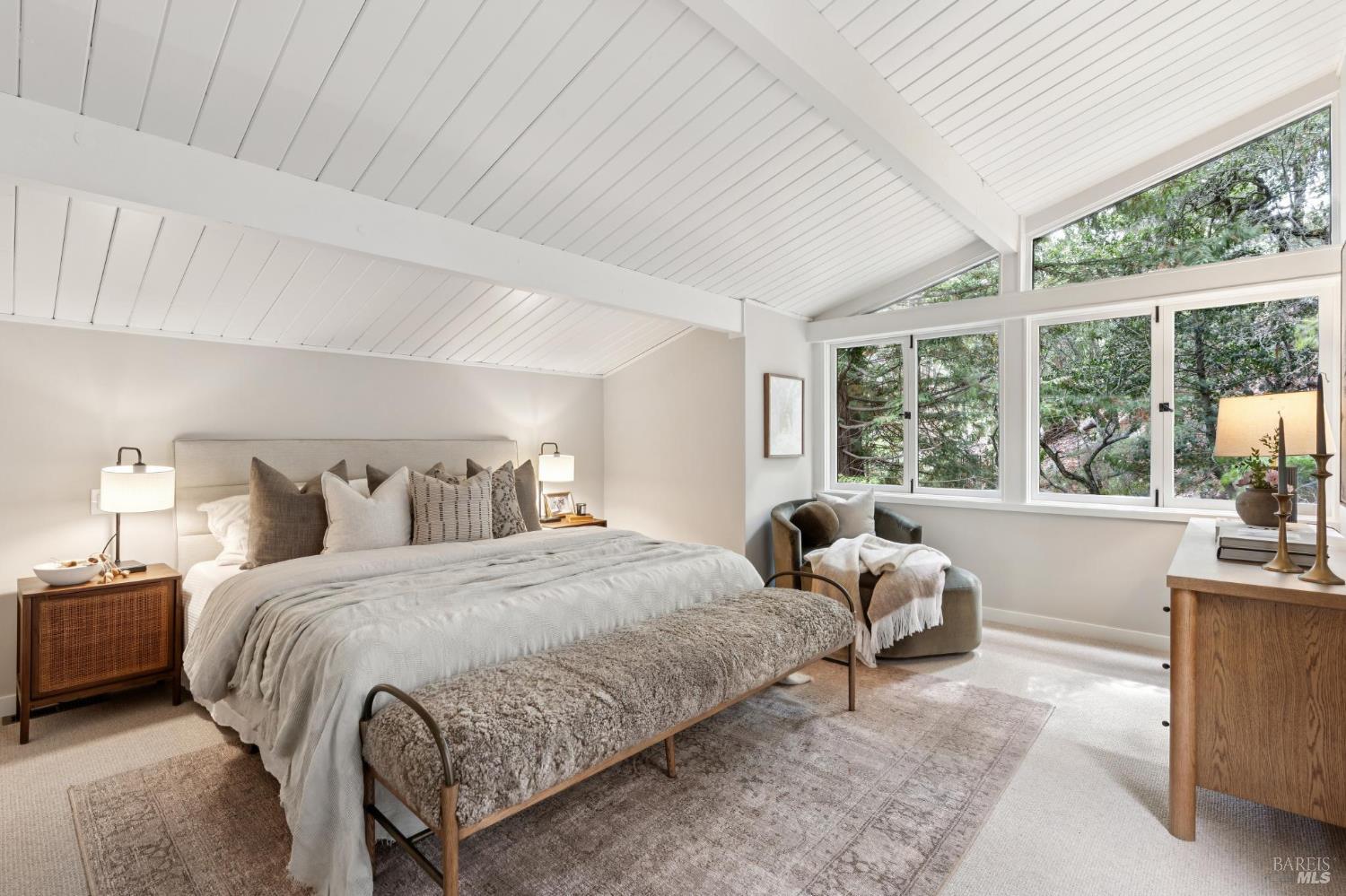 38 Glen Dr