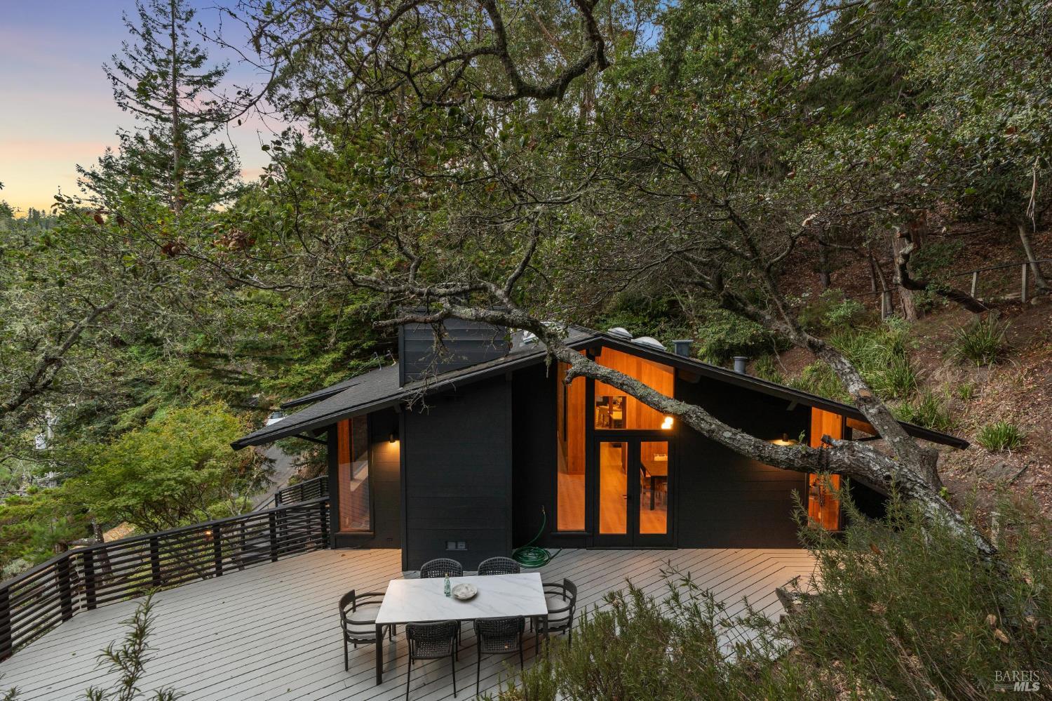 38 Glen Dr