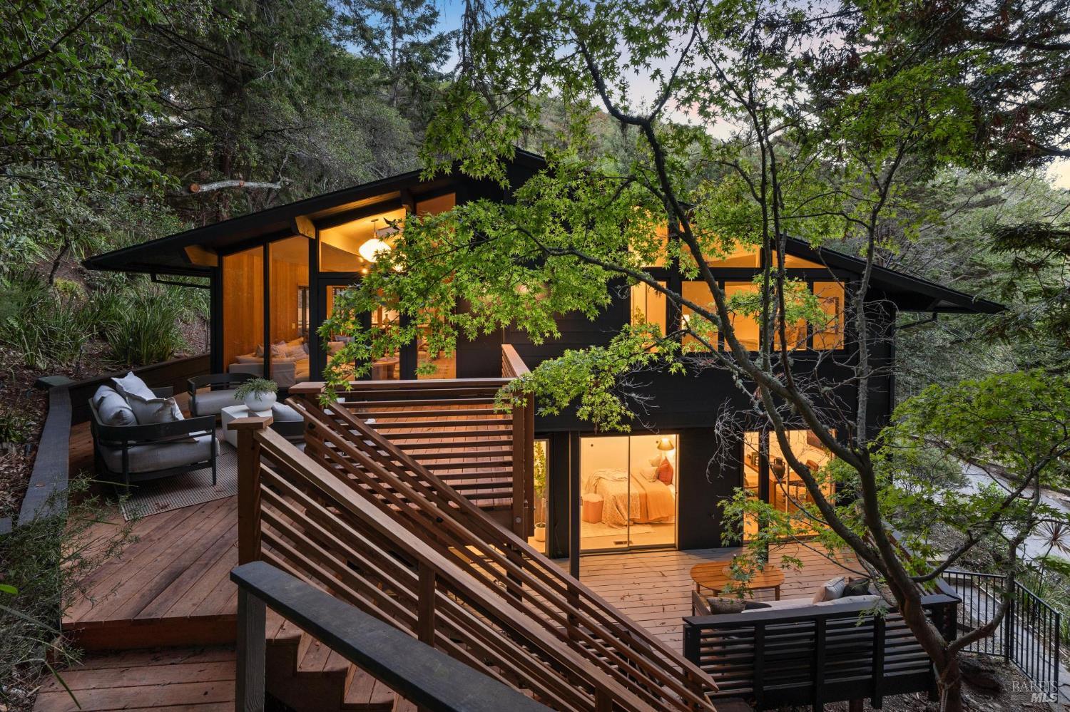 38 Glen Dr