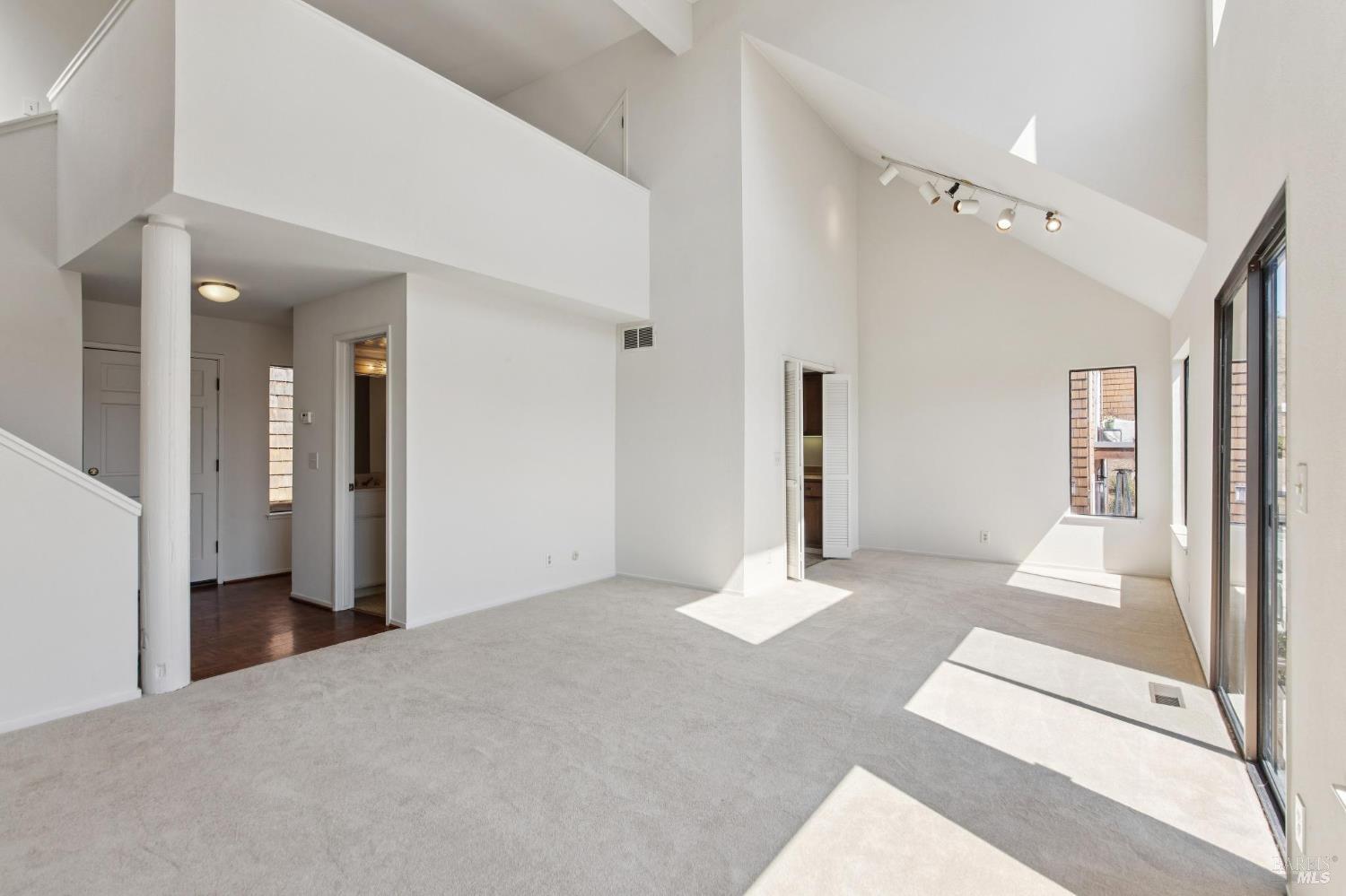 88 Milland Dr
