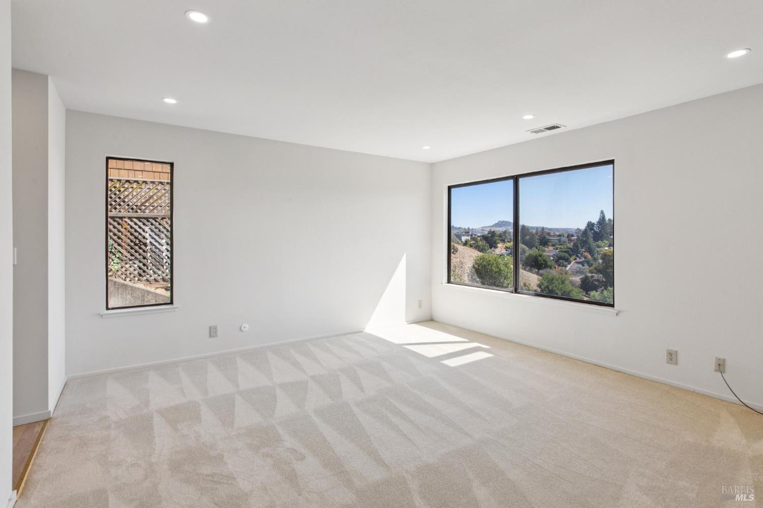 88 Milland Dr