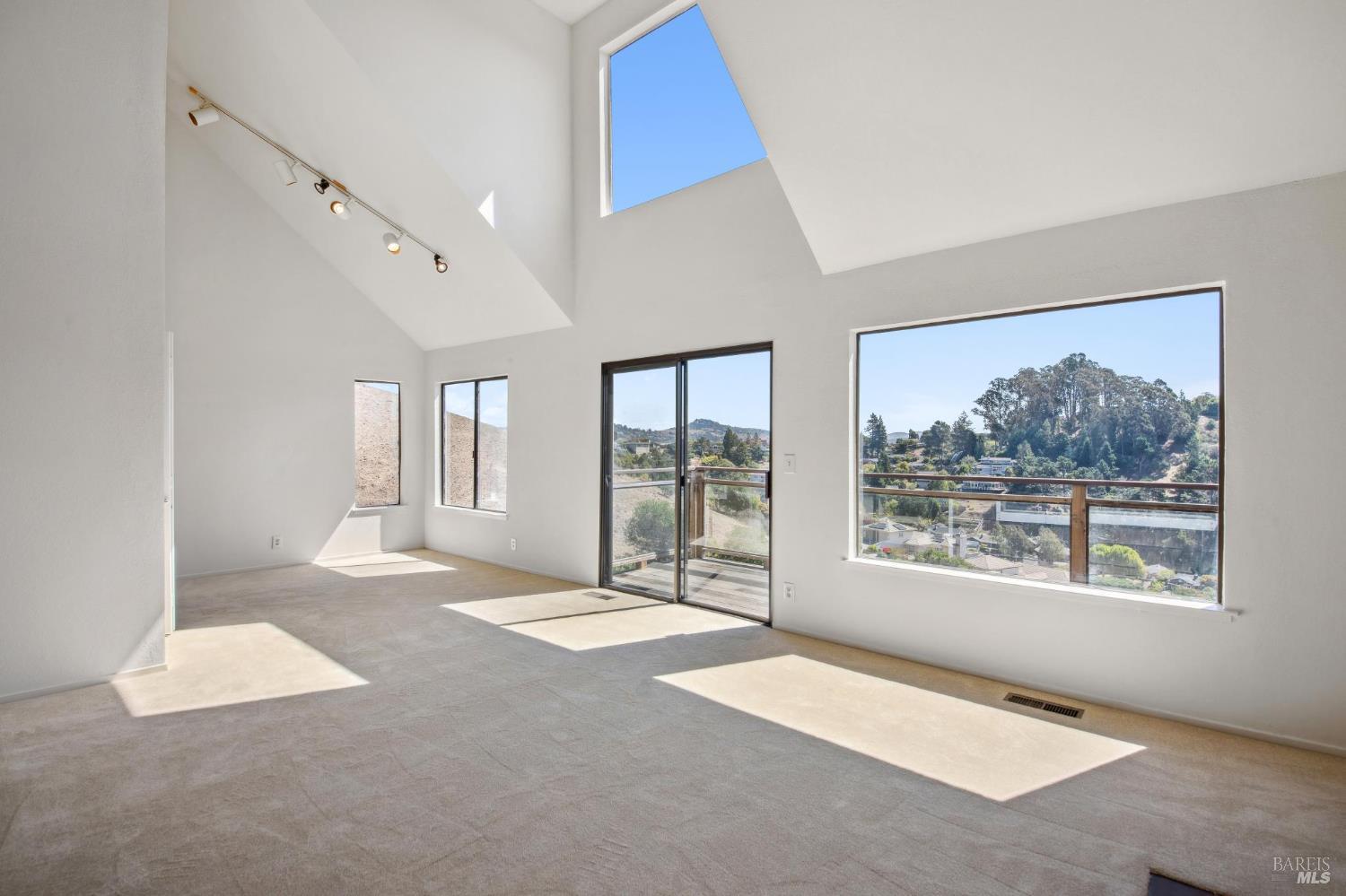 88 Milland Dr