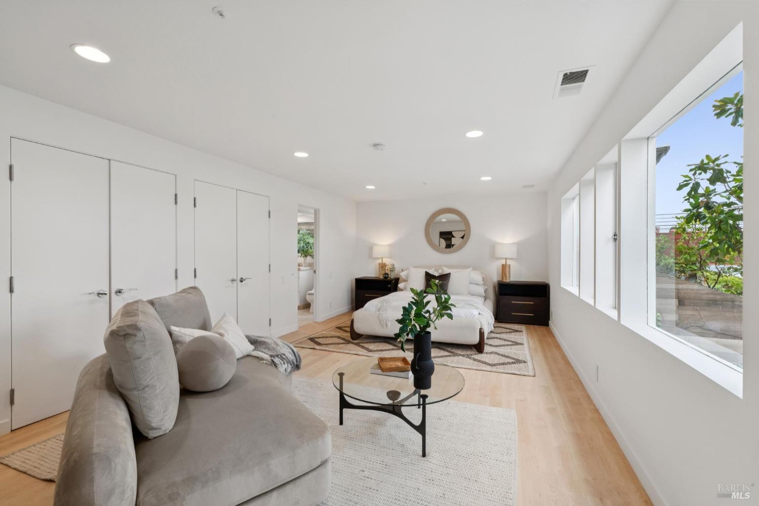 70 Currey Ave