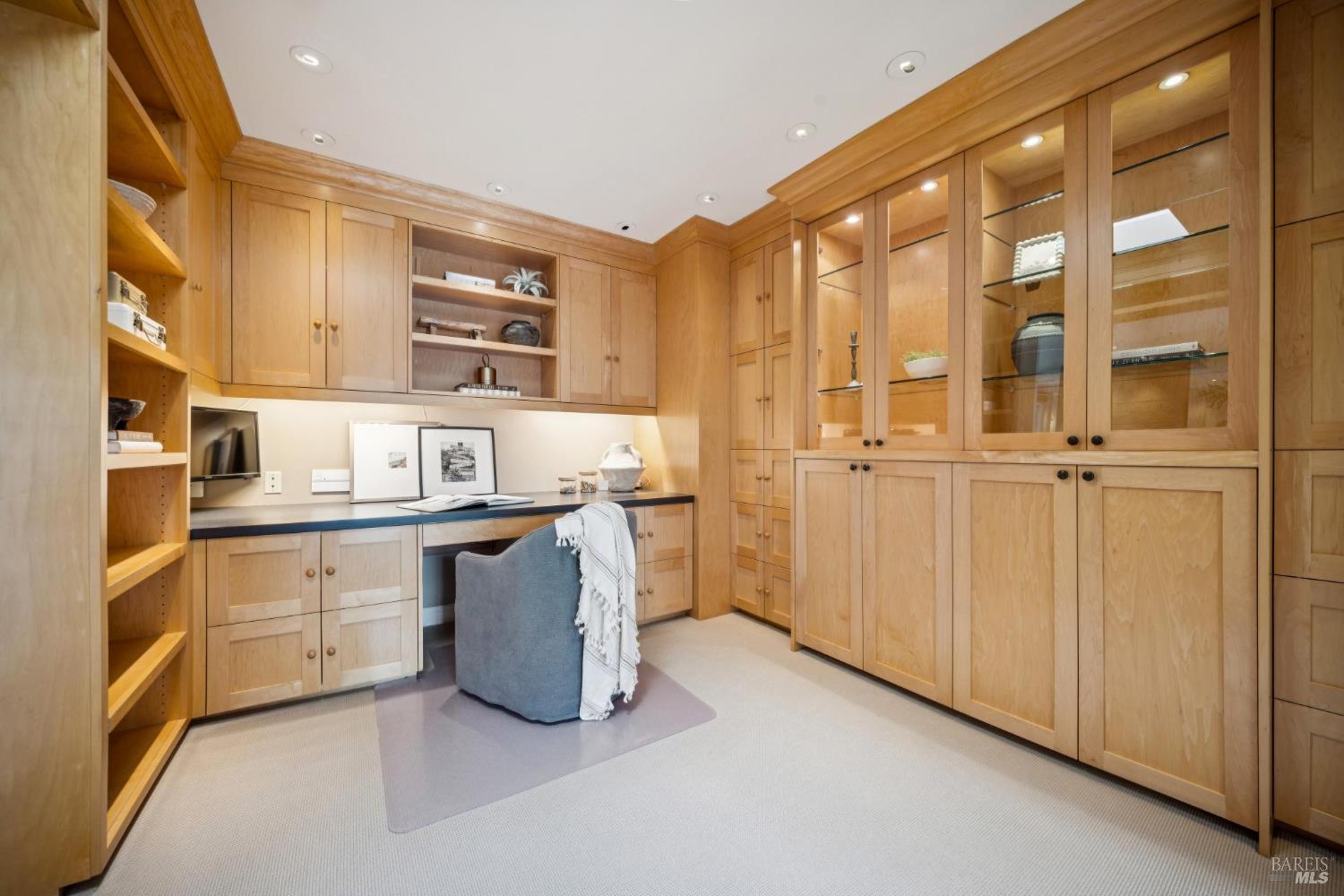 31 Ray Ct