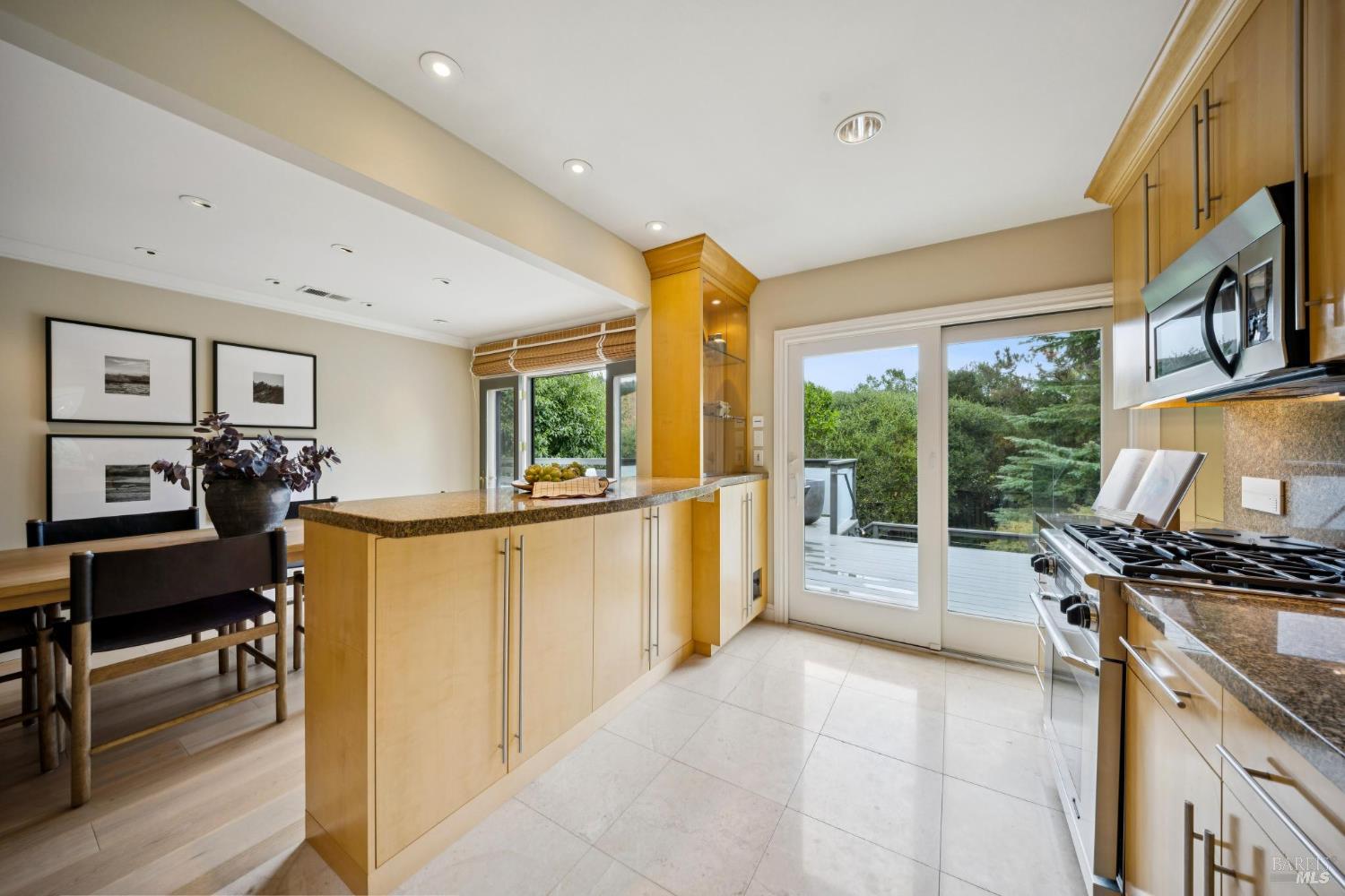 31 Ray Ct