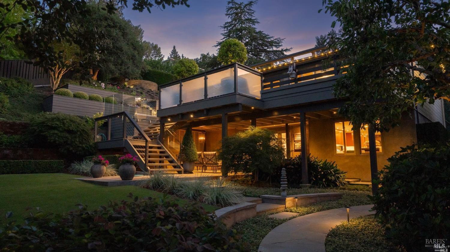 31 Ray Ct