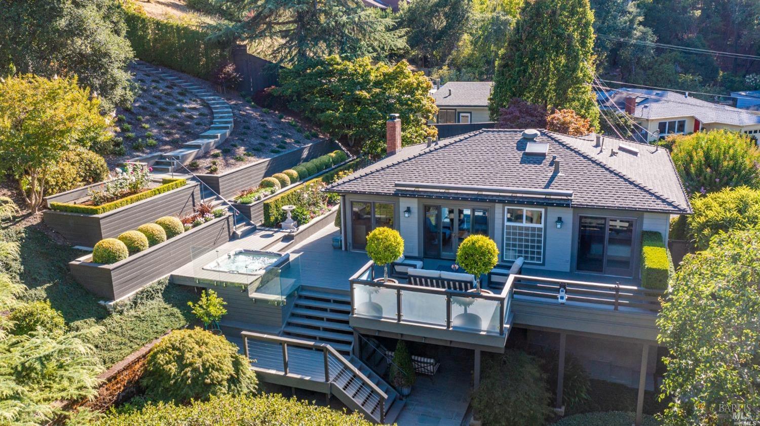 31 Ray Ct