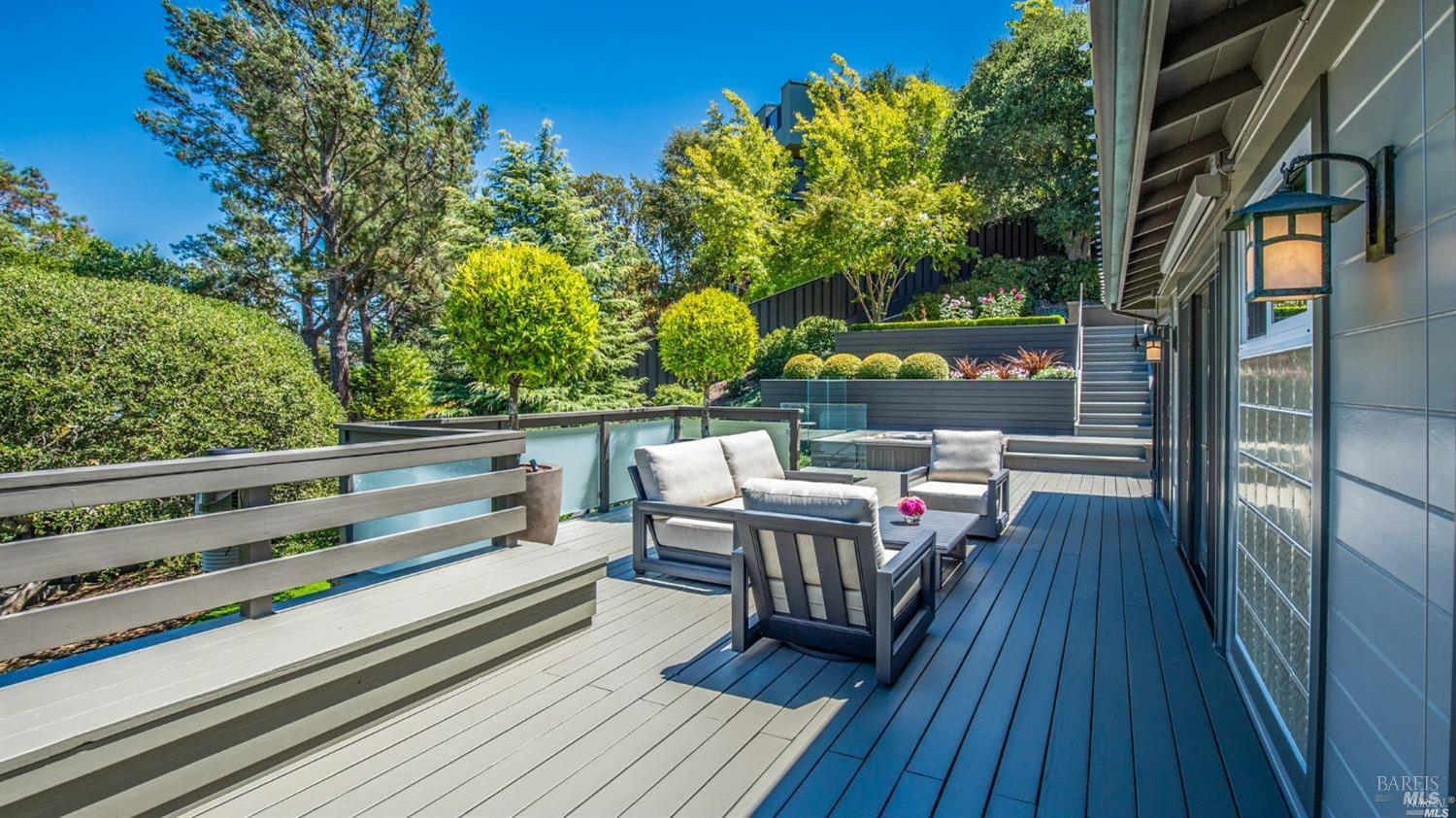 31 Ray Ct