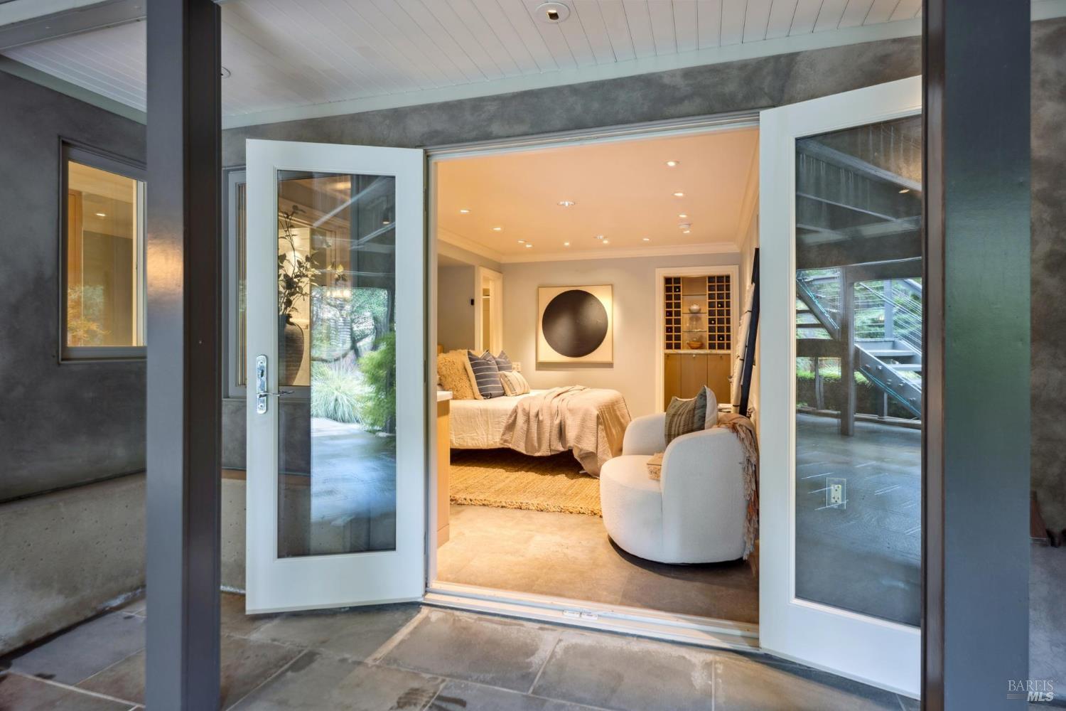 31 Ray Ct
