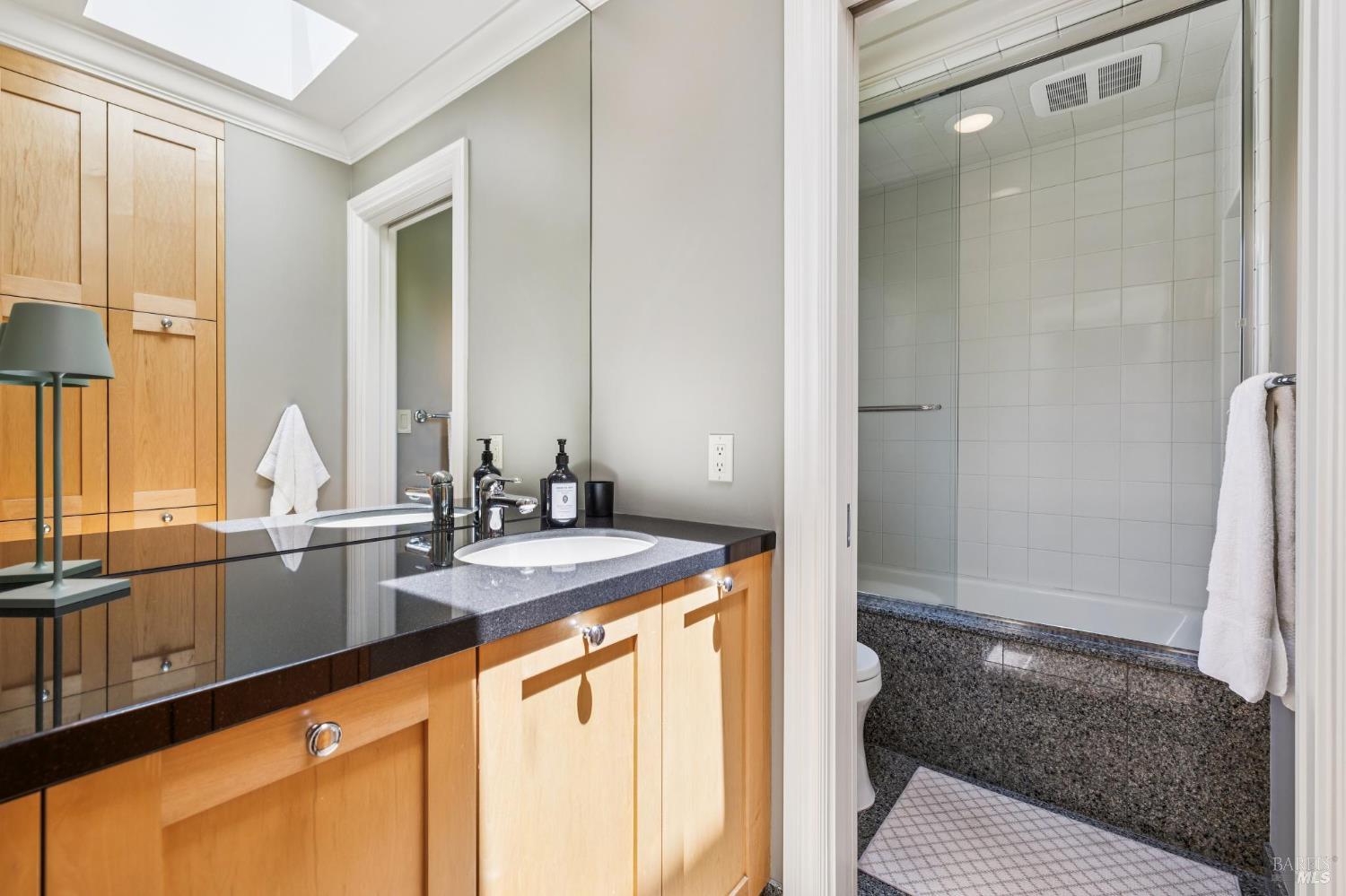 31 Ray Ct