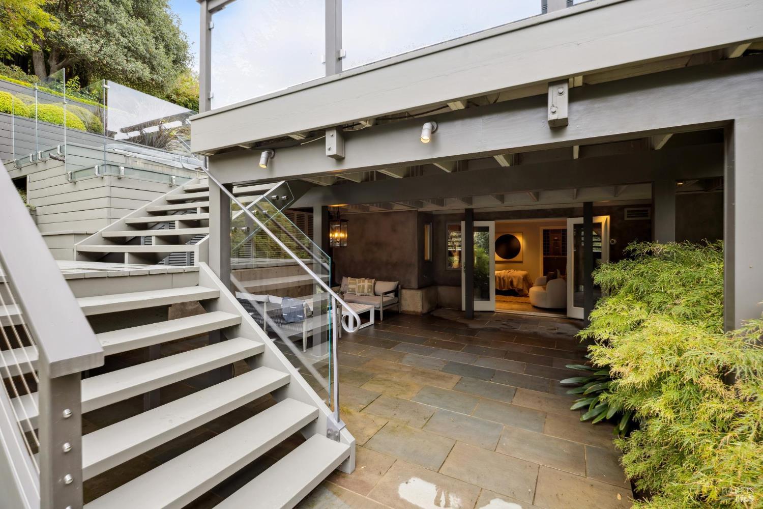 31 Ray Ct