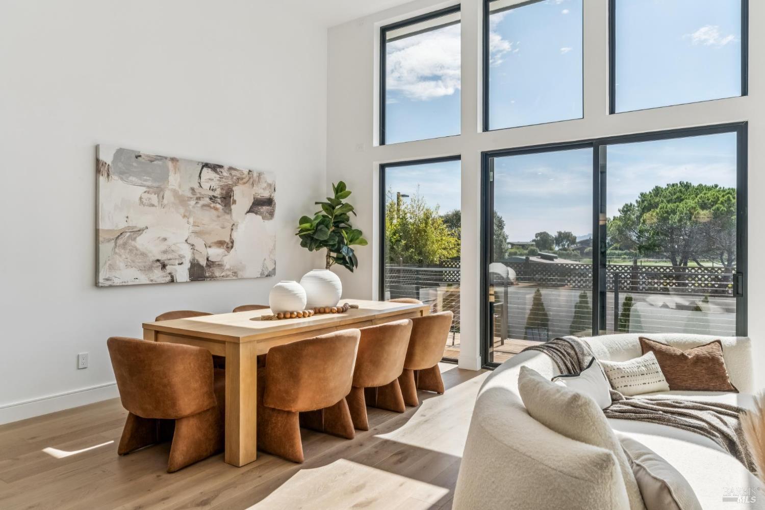 39 Strawberry Circle