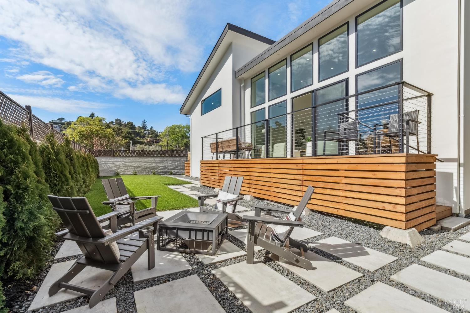 39 Strawberry Circle