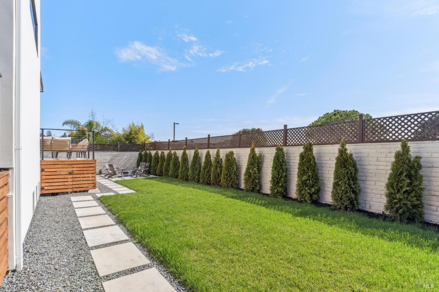 39 Strawberry Circle