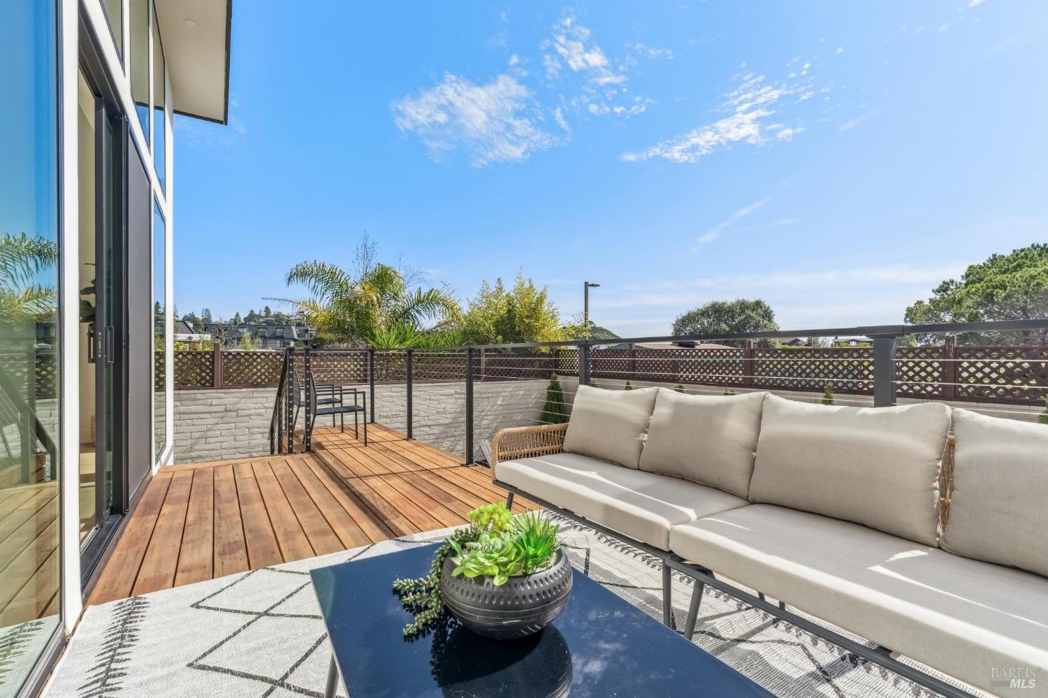 39 Strawberry Circle