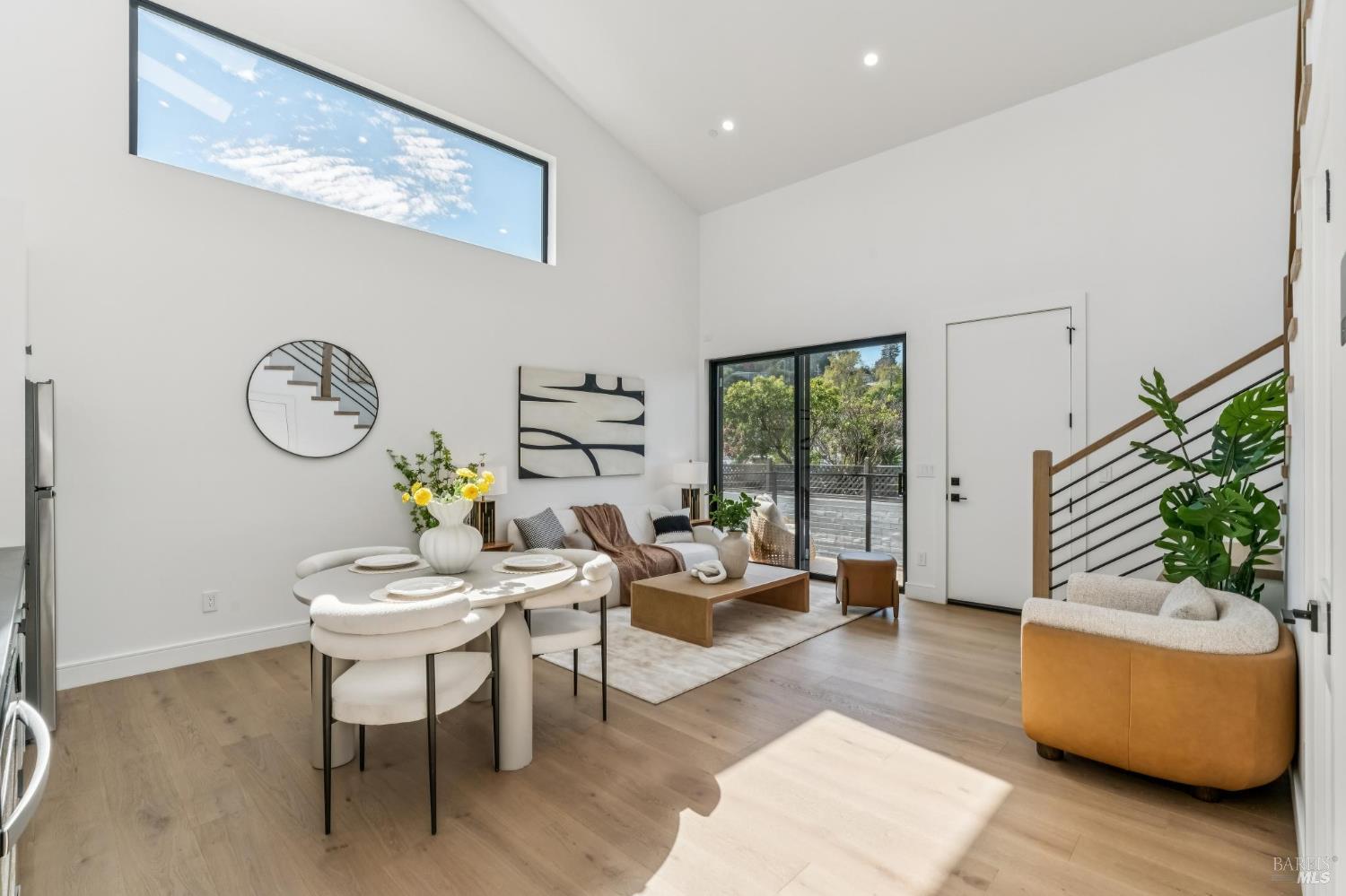 39 Strawberry Circle